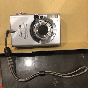 Canon PowerShot S410 digital ELPH camera